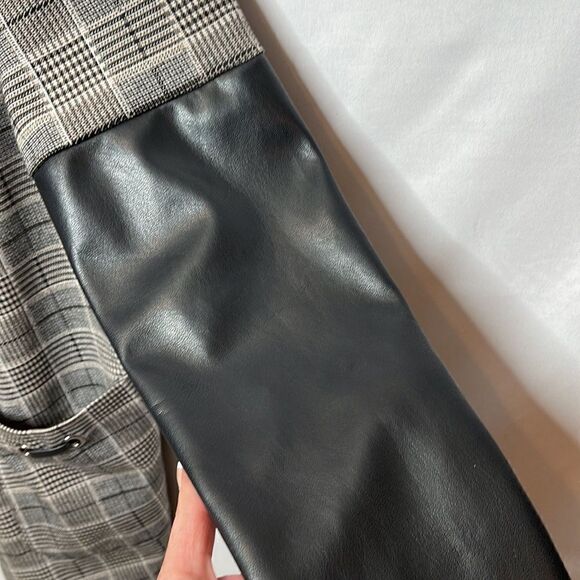 Joseph Ribcoff Checked Jacket With Vegan Leather Sleeves. Size 10. - Picture 7 of 10